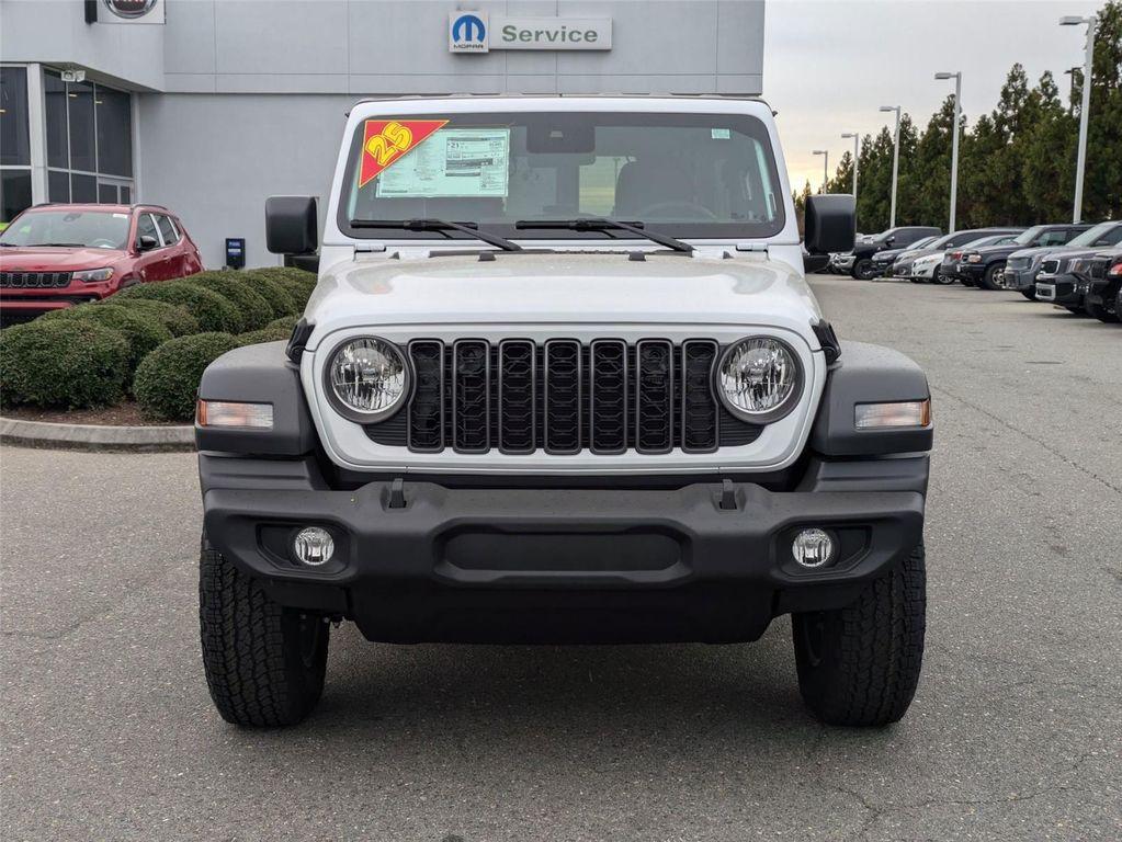 new 2025 Jeep Wrangler car, priced at $42,070
