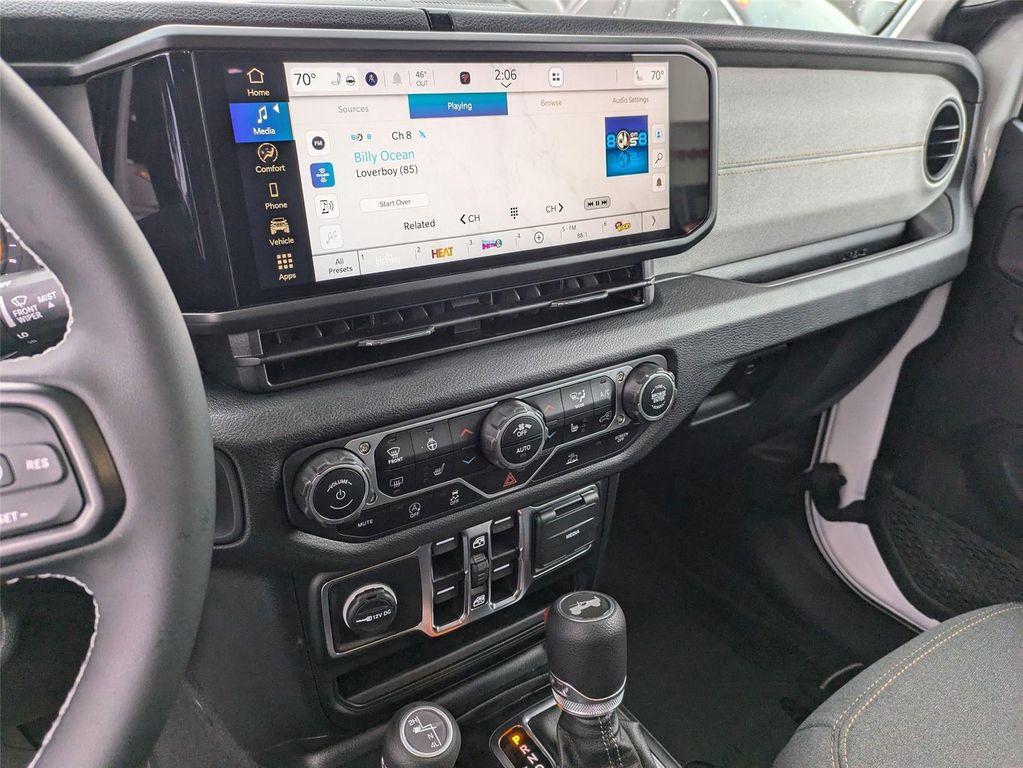 new 2025 Jeep Wrangler car, priced at $42,070