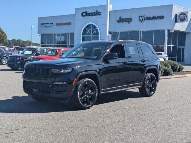 new 2025 Jeep Grand Cherokee car, priced at $48,900