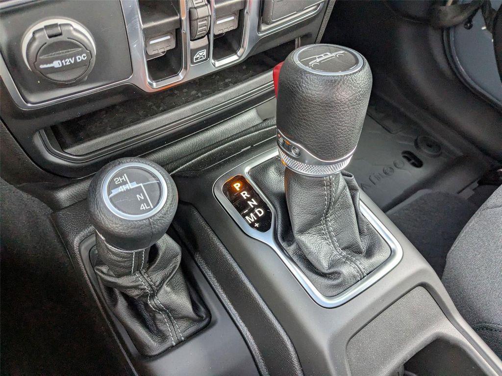 new 2025 Jeep Gladiator car, priced at $40,330