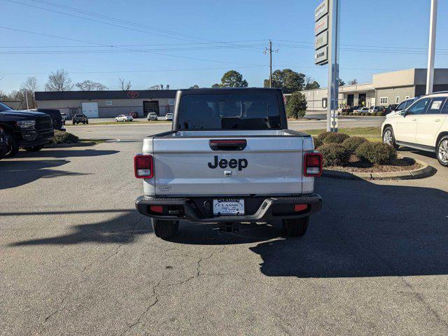 new 2024 Jeep Gladiator car, priced at $39,366