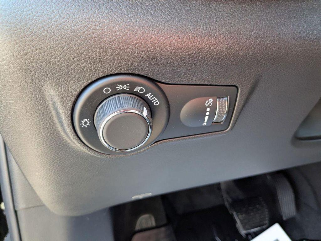 new 2025 Jeep Compass car, priced at $27,490