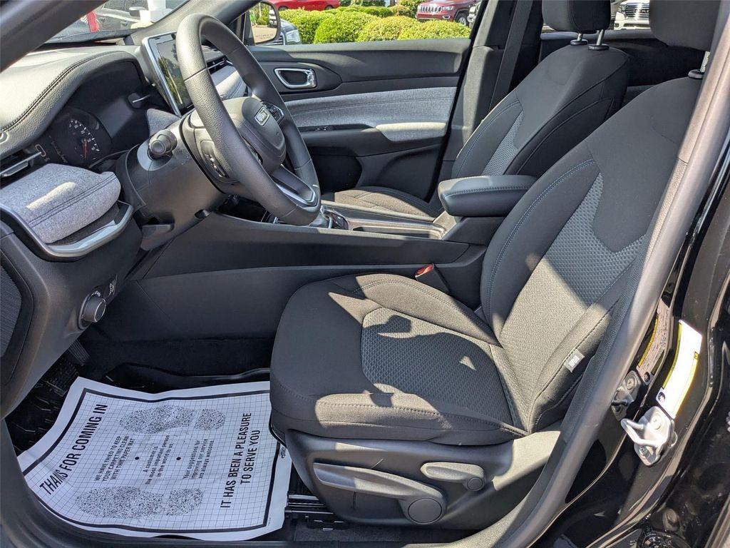 new 2025 Jeep Compass car, priced at $27,490