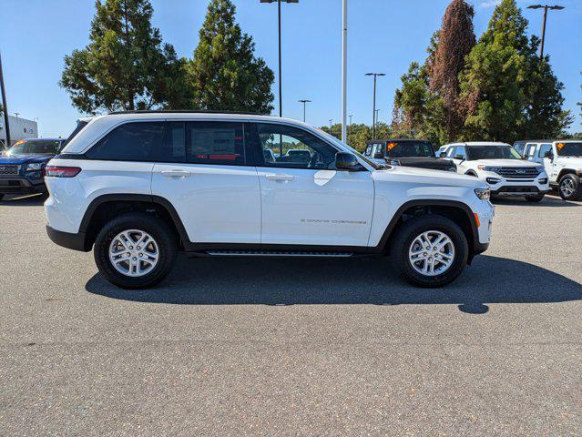 new 2025 Jeep Grand Cherokee car, priced at $38,937