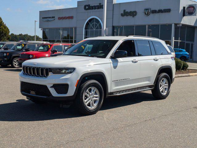 new 2025 Jeep Grand Cherokee car, priced at $38,937