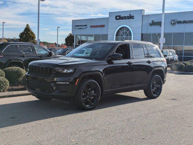 new 2025 Jeep Grand Cherokee car, priced at $48,400