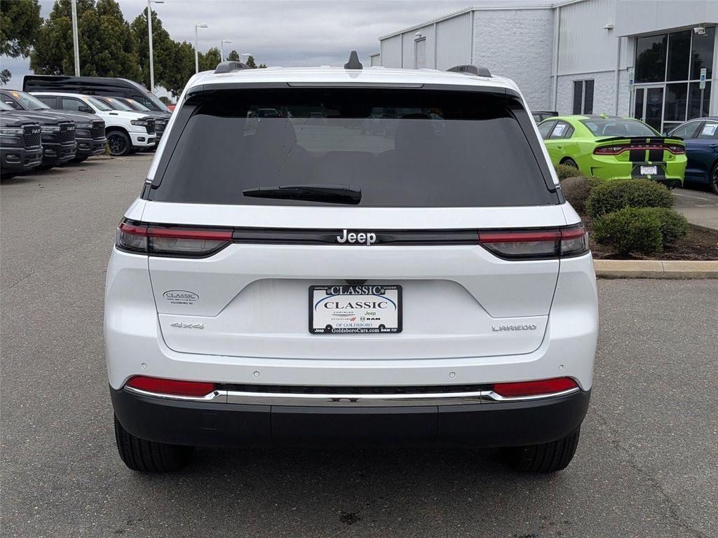 new 2025 Jeep Grand Cherokee car, priced at $39,825