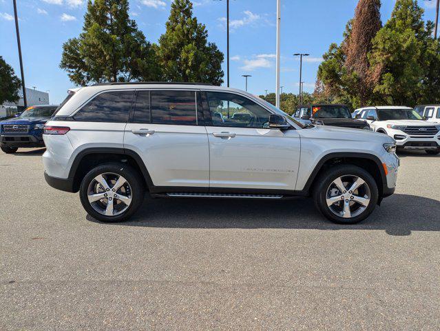 new 2025 Jeep Grand Cherokee car, priced at $48,099