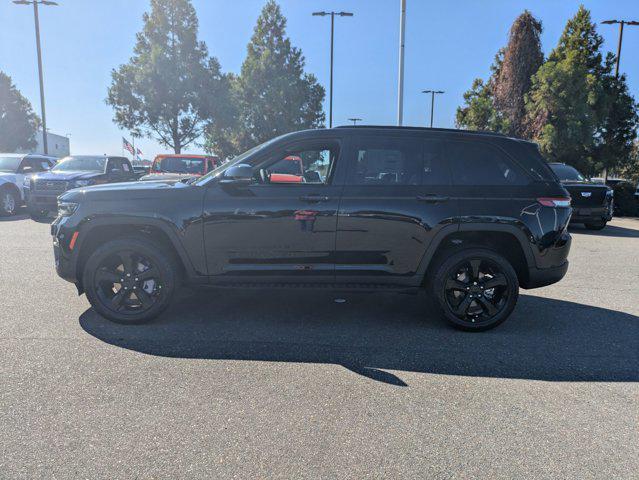 new 2025 Jeep Grand Cherokee car, priced at $51,185