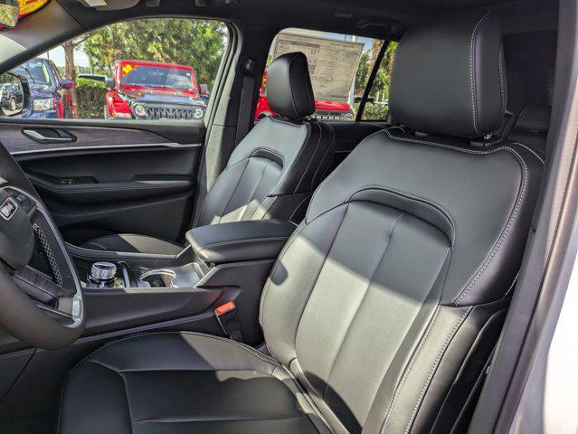 new 2025 Jeep Grand Cherokee car, priced at $48,489