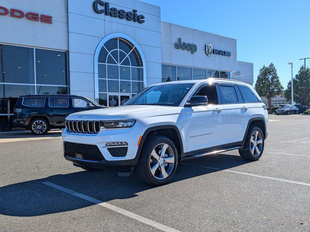 new 2025 Jeep Grand Cherokee car, priced at $51,585