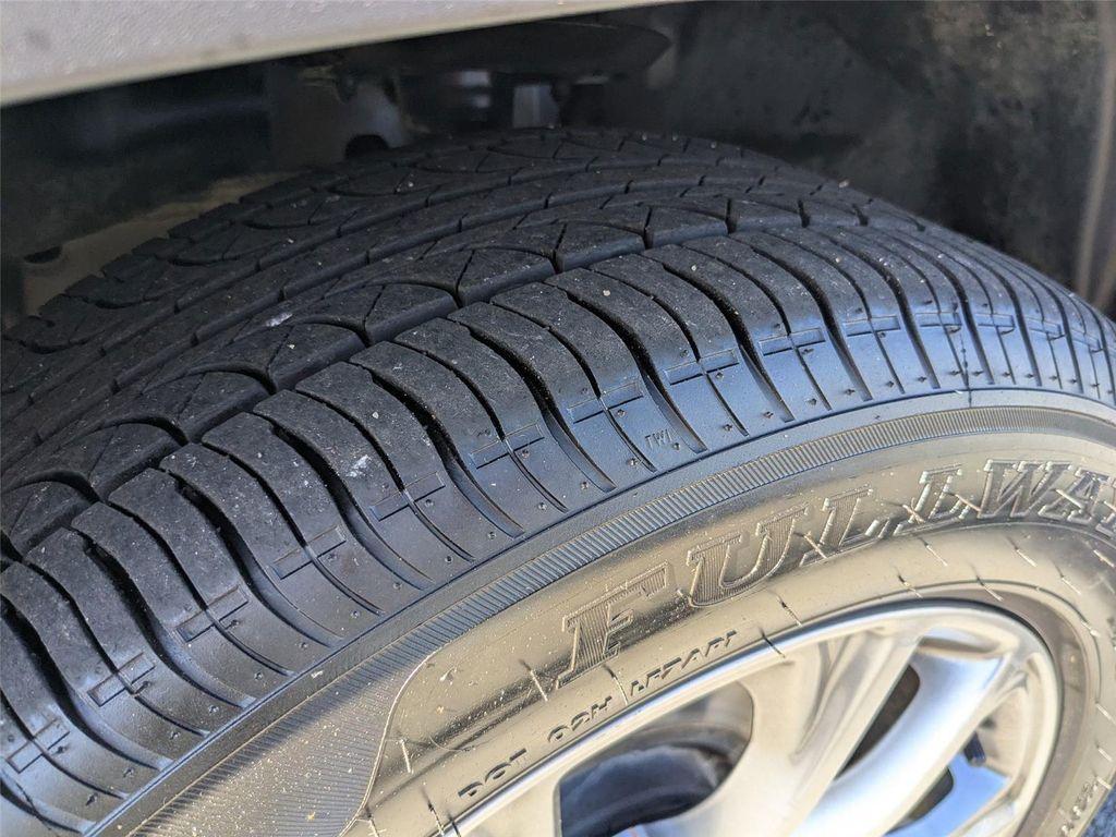 used 2022 Jeep Cherokee car, priced at $22,900