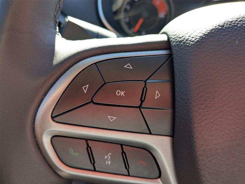 used 2022 Jeep Cherokee car, priced at $22,900