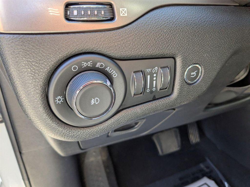 used 2022 Jeep Cherokee car, priced at $22,900