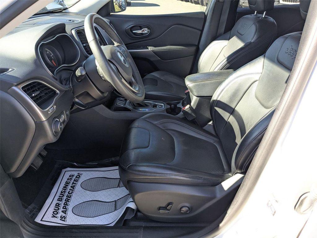 used 2022 Jeep Cherokee car, priced at $22,900