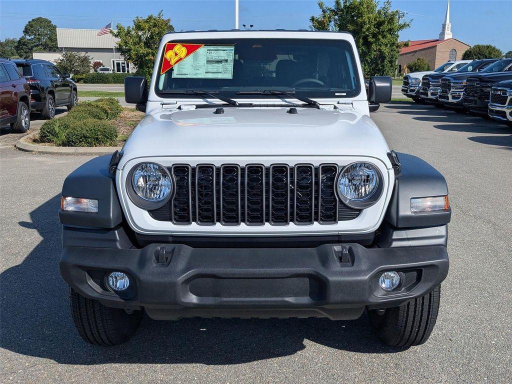 new 2025 Jeep Wrangler car, priced at $41,645