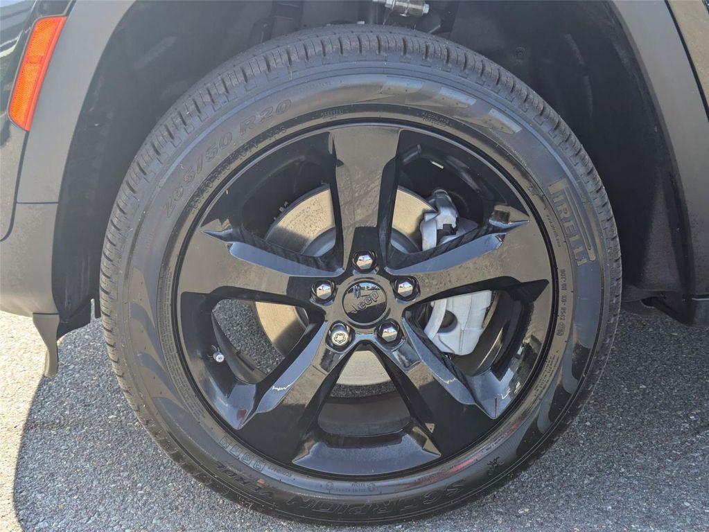 new 2025 Jeep Grand Cherokee car, priced at $49,935