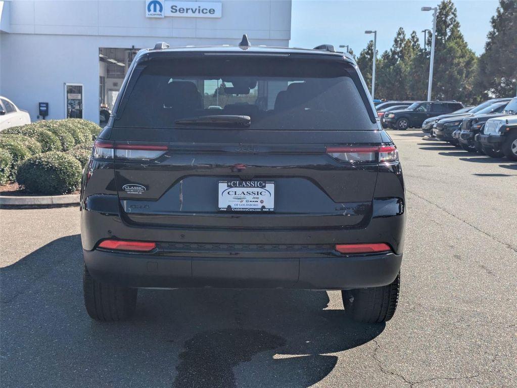 new 2025 Jeep Grand Cherokee car, priced at $49,935