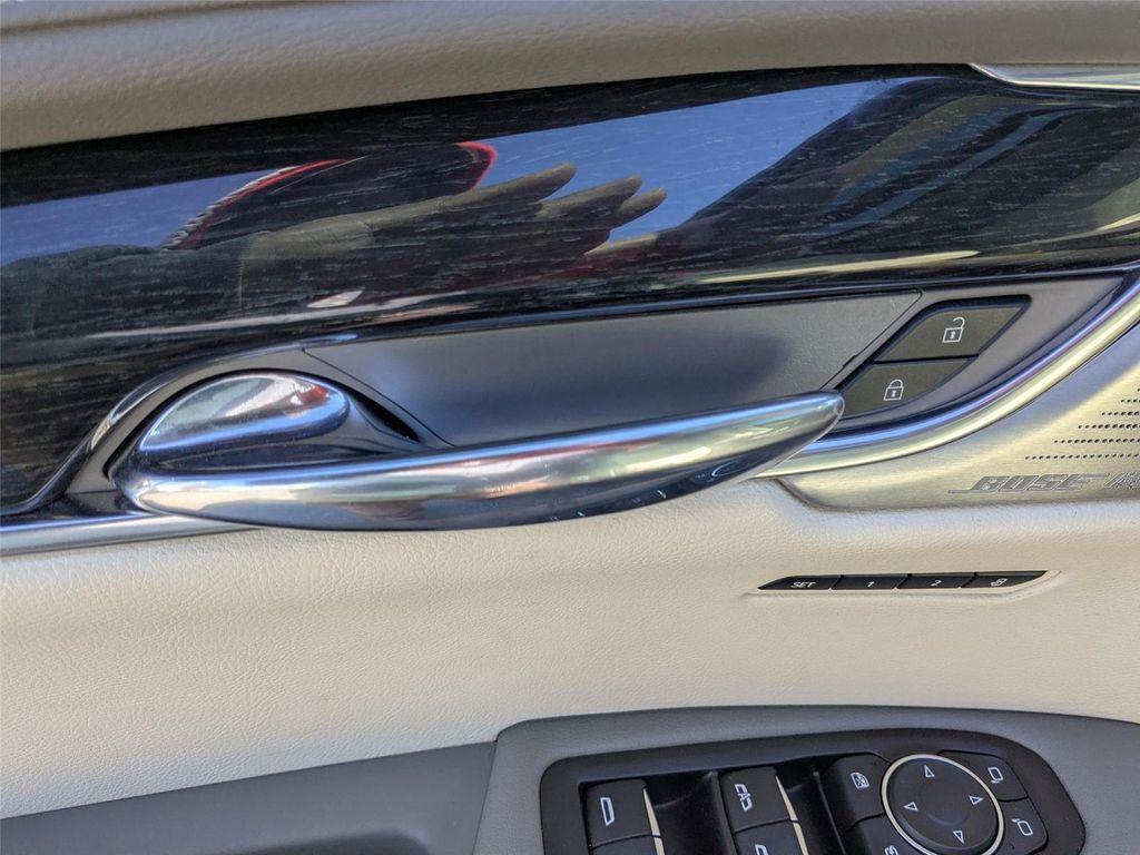 used 2020 Cadillac XT6 car, priced at $28,900