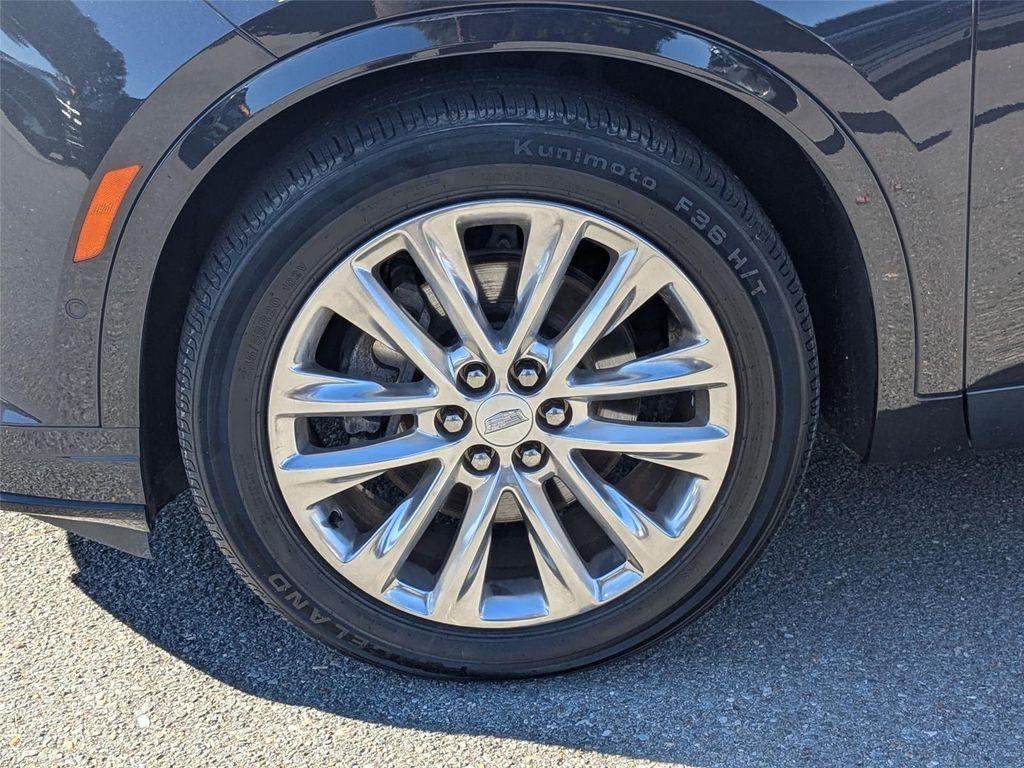 used 2020 Cadillac XT6 car, priced at $28,900