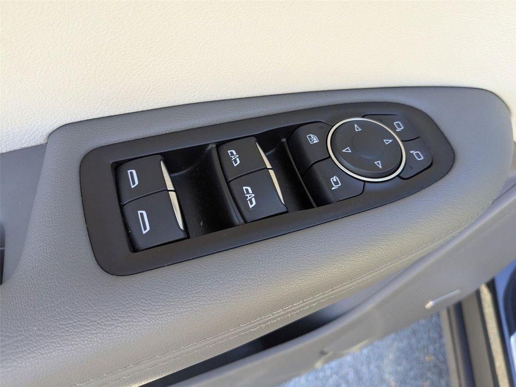 used 2020 Cadillac XT6 car, priced at $28,900