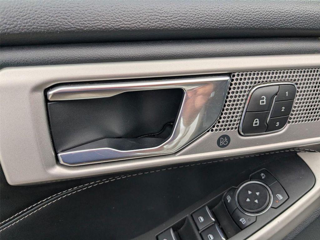 used 2021 Ford Explorer car, priced at $22,900