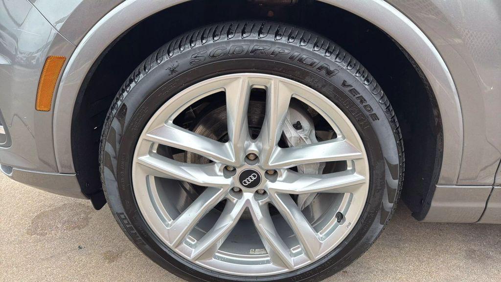 used 2017 Audi Q7 car, priced at $17,995