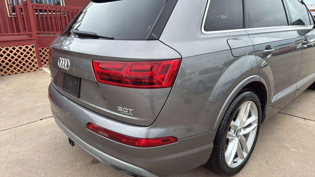 used 2017 Audi Q7 car, priced at $17,995