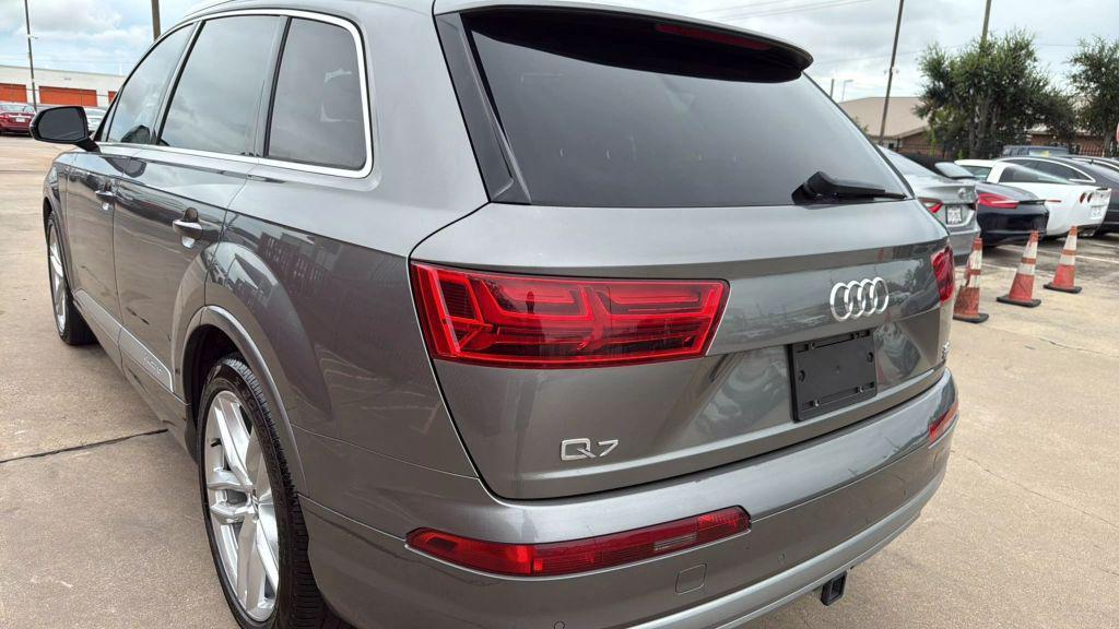 used 2017 Audi Q7 car, priced at $17,995
