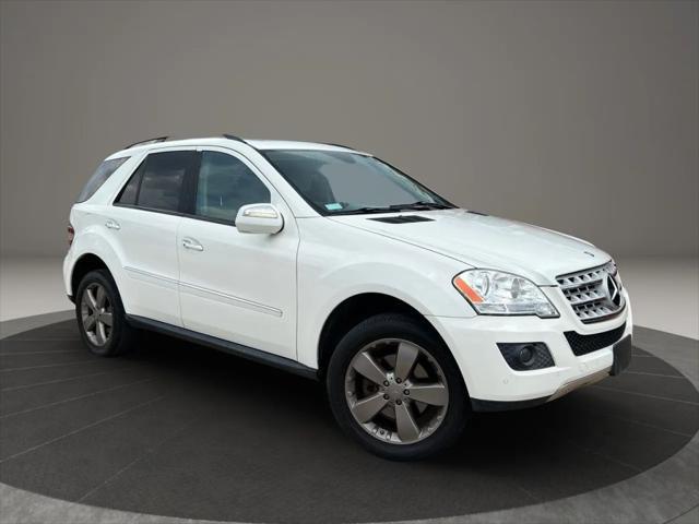 used 2009 Mercedes-Benz M-Class car, priced at $8,995