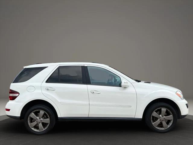 used 2009 Mercedes-Benz M-Class car, priced at $8,995