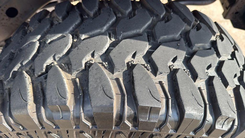 used 2015 Jeep Wrangler Unlimited car, priced at $16,995