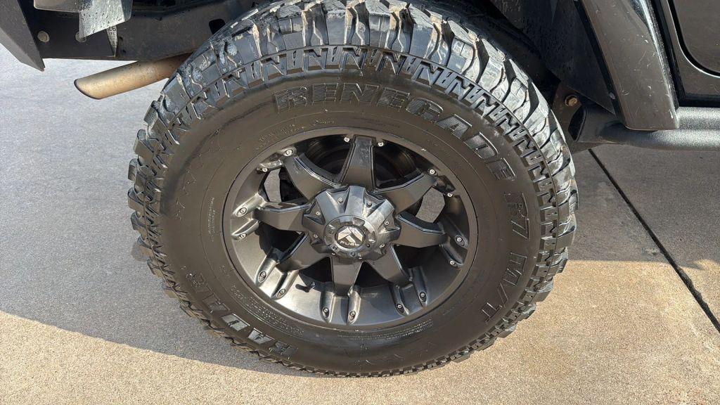 used 2015 Jeep Wrangler Unlimited car, priced at $16,995