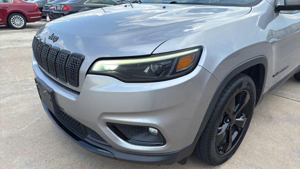 used 2020 Jeep Cherokee car, priced at $11,995