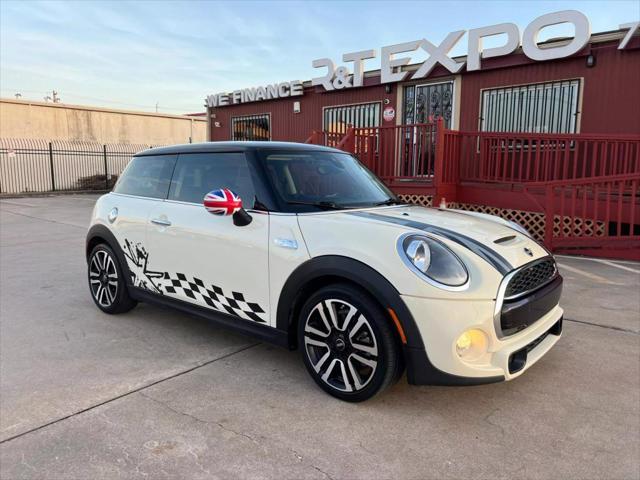 used 2019 MINI Hardtop car, priced at $18,995