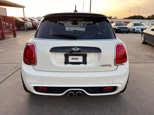 used 2019 MINI Hardtop car, priced at $18,995