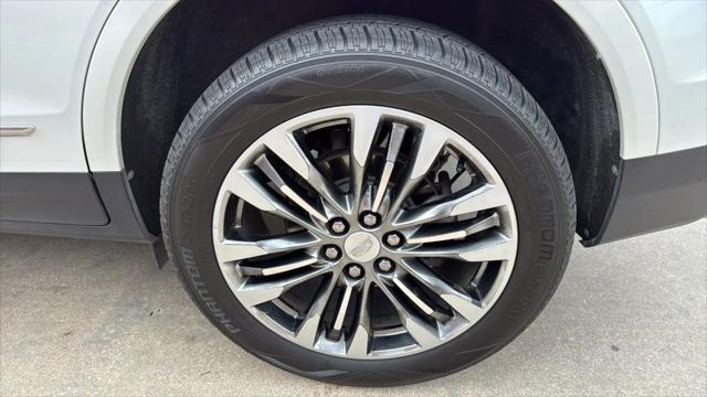 used 2018 Cadillac XT5 car, priced at $17,995