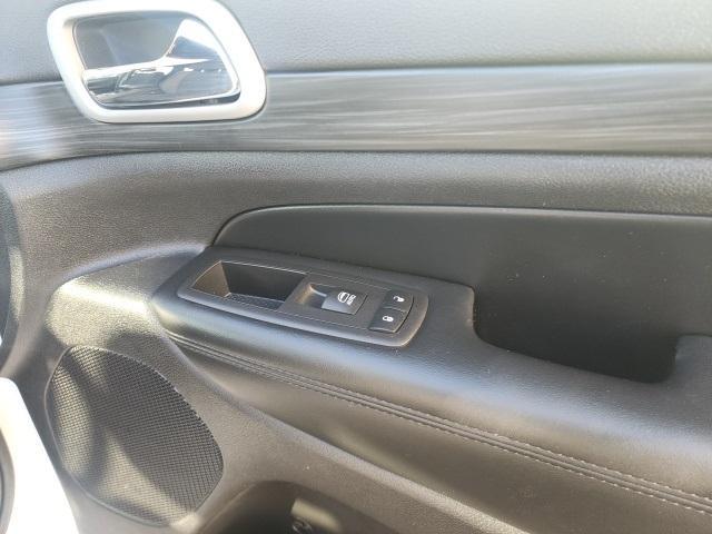 used 2022 Jeep Grand Cherokee WK car, priced at $27,299