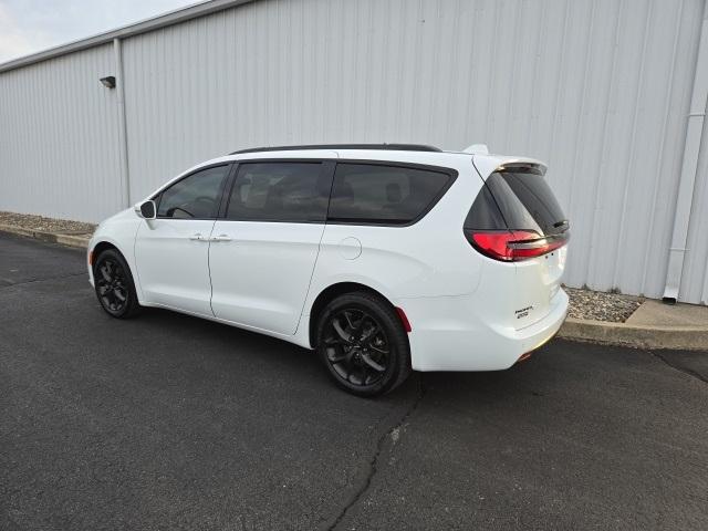 used 2021 Chrysler Pacifica car, priced at $34,985