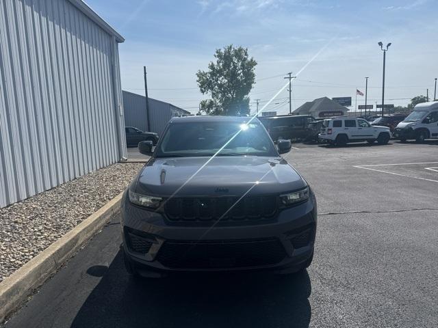 used 2024 Jeep Grand Cherokee car, priced at $39,767