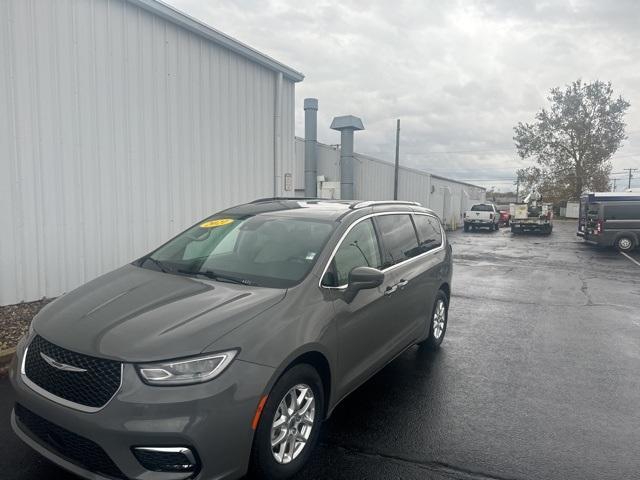 used 2021 Chrysler Pacifica car, priced at $23,545