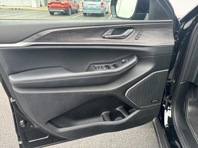 used 2022 Jeep Grand Cherokee L car, priced at $33,897