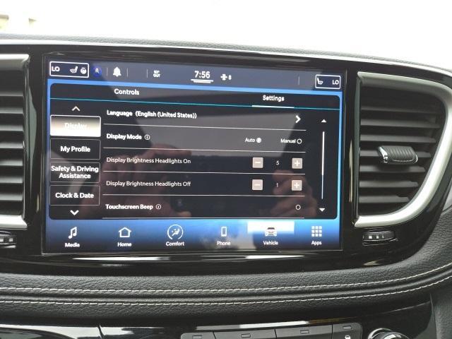 used 2021 Chrysler Pacifica car, priced at $31,915