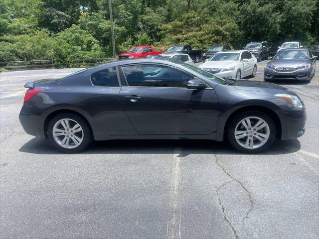 used 2013 Nissan Altima car, priced at $10,495