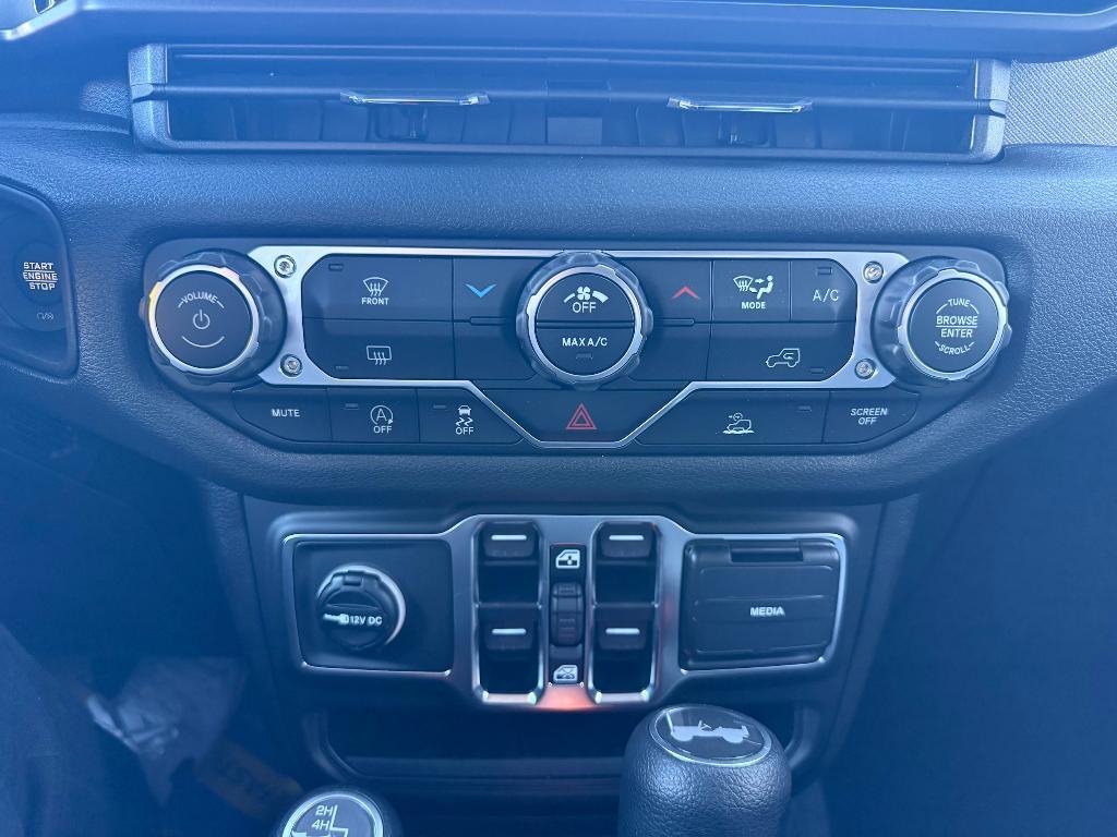 new 2026 Jeep Wrangler car, priced at $45,819