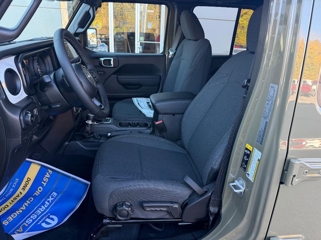 new 2026 Jeep Wrangler car, priced at $45,819