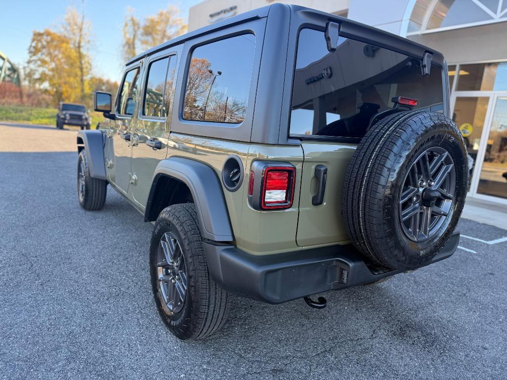 new 2026 Jeep Wrangler car, priced at $45,819