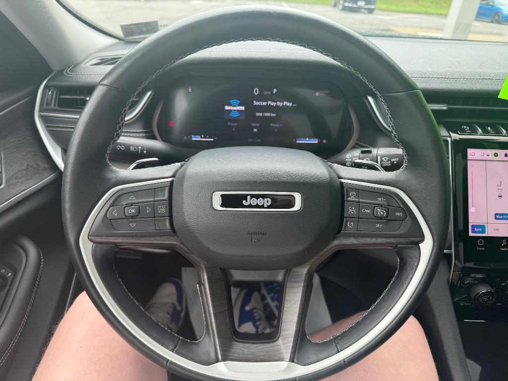 used 2022 Jeep Grand Cherokee car, priced at $36,900