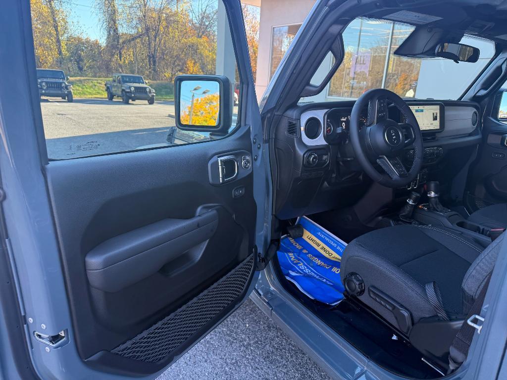 new 2026 Jeep Wrangler car, priced at $45,819