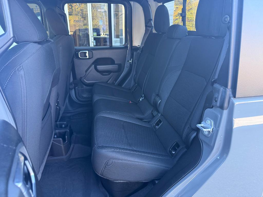 used 2022 Jeep Gladiator car, priced at $33,900